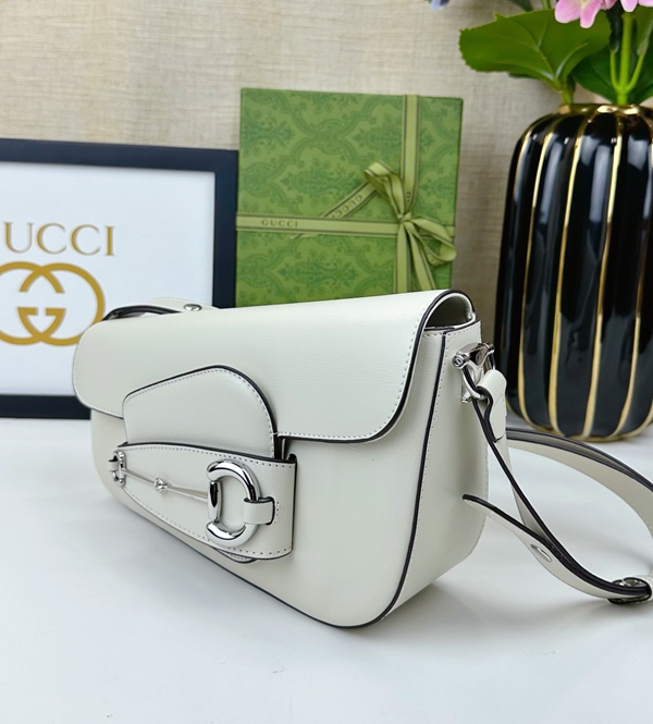 激安グッチバッグコピー側面デザイン